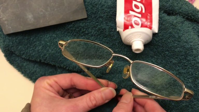 Can eyeglass cloths be washed?