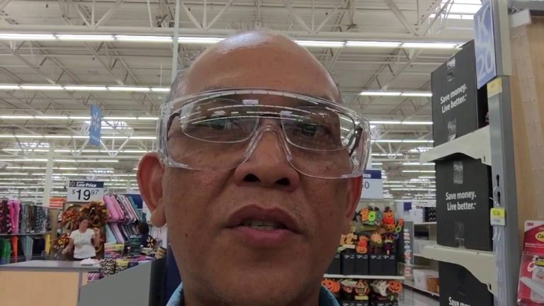 Can you return prescription glasses to Walmart?